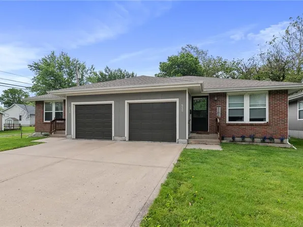 512/514 N Cherry St, Cameron, MO 64429