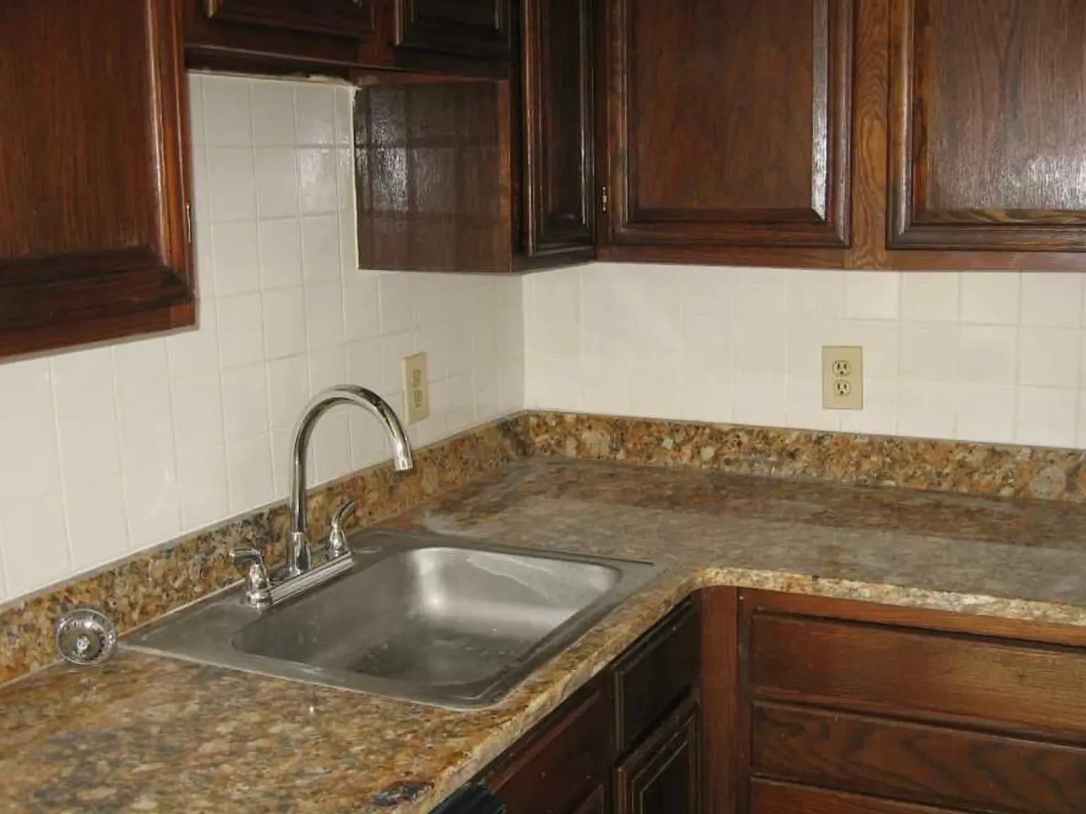 Hodges Ferry East Townhomes — Photo 4
