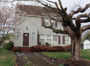 502 Kentwood St, Lenoir, NC 28645