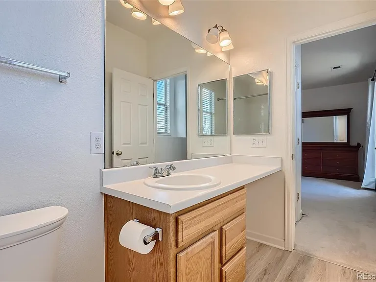 6387 S Xanadu Way — Photo 12