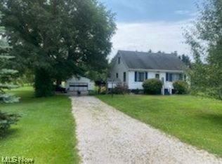 4252 Gore Rd, Conneaut, OH 44030