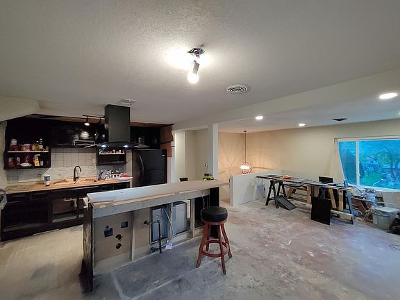 5th image of 5410 Wales St