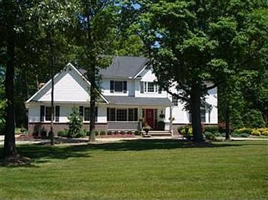 1st image of 4745 Riverwood Dr