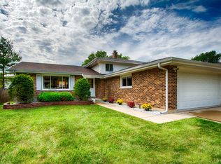 462 Carman Ave, Buffalo Grove, IL 60089