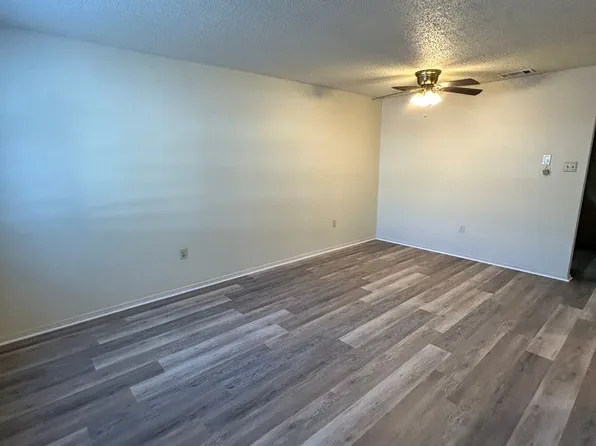 301 N Joplin Ave