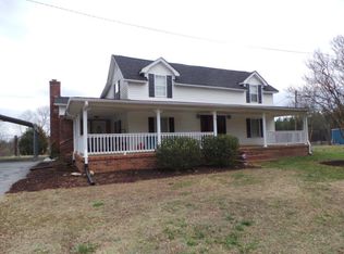 631 Goldmine Rd, Spartanburg, SC 29307