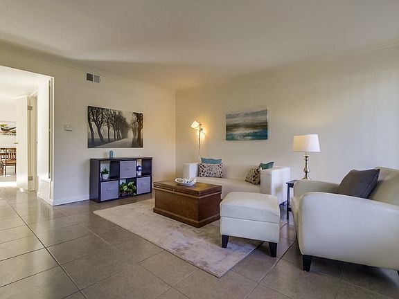 3rd image of 10829 Carbet Pl