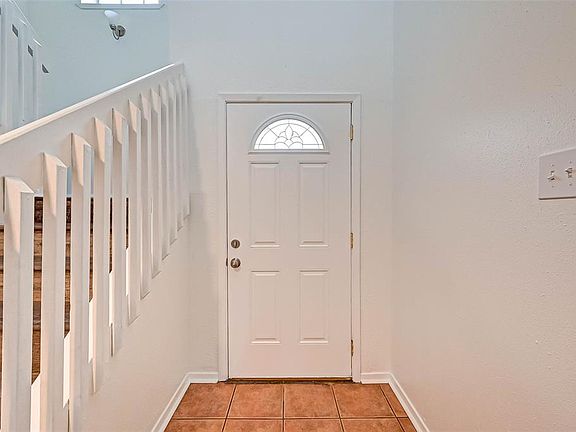 3rd image of 10002 Jademont Ln