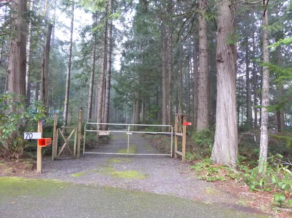 72 Dutch Ln, Quilcene, WA 98376
