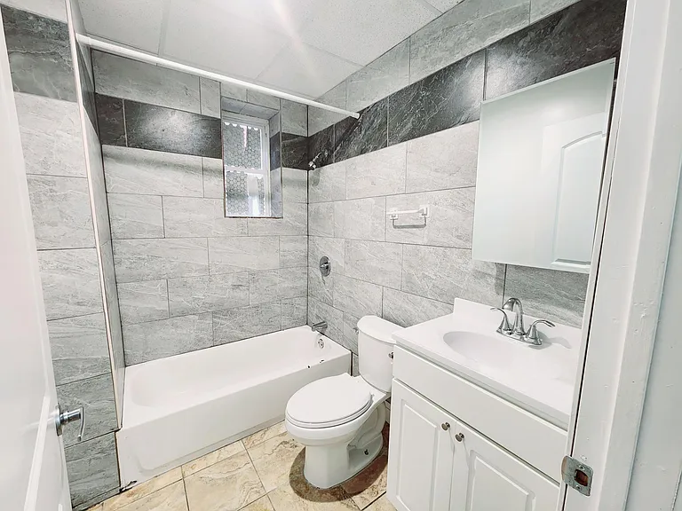280 Washington Ave #5 — Photo 7