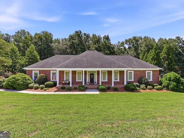 4593 Montclair Cir, Gainesville, GA 30506