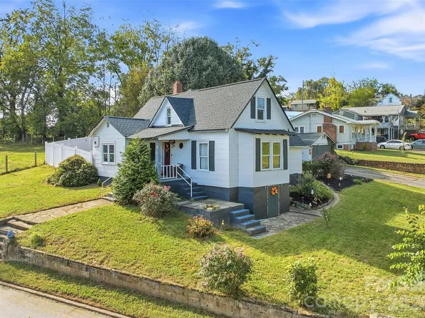 159 Ballew St, Canton, NC 28716