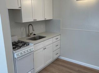 2533 Pierpont Blvd, Ventura, CA 93001