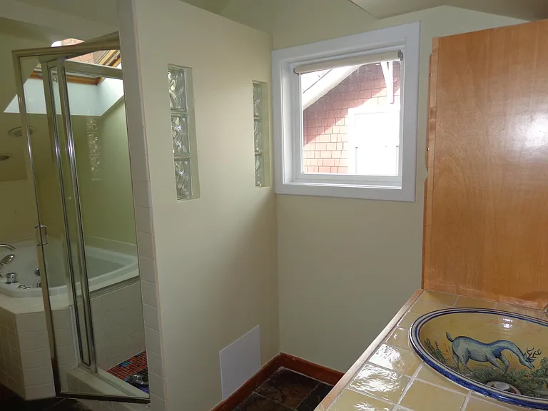 Top floor bathroom.