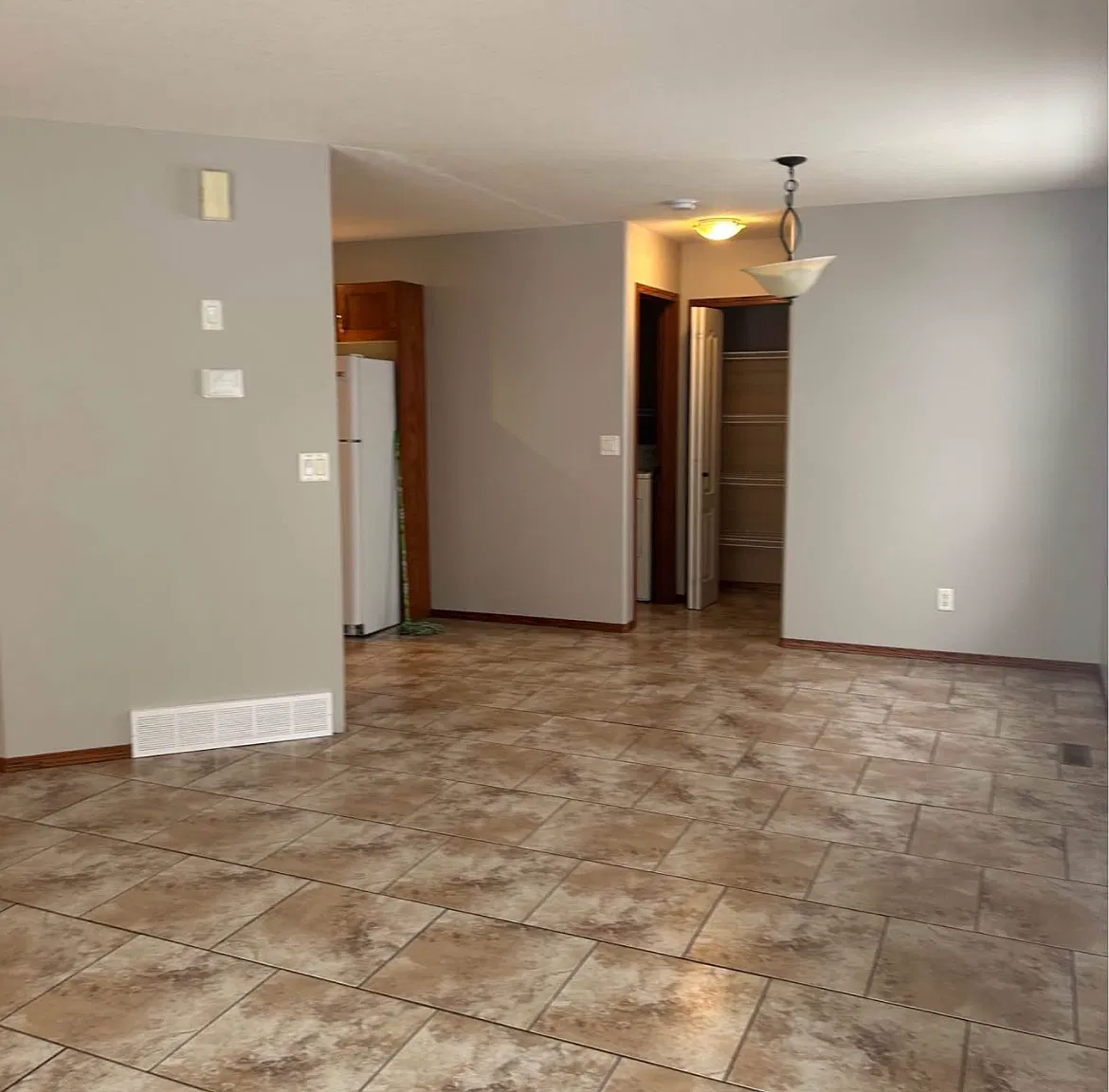 A 10024 104 Avenue Grande Prairie — Photo 4