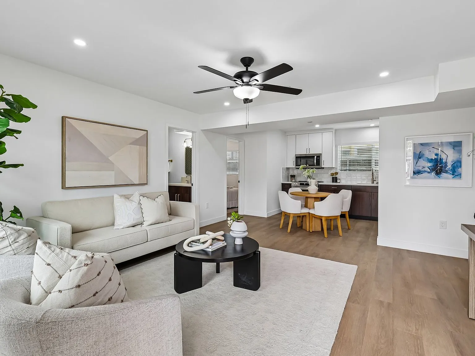 Salt + Sea | Luxury 2 & 3 Bedroom Apartments in Carlsbad Village — Photo 3