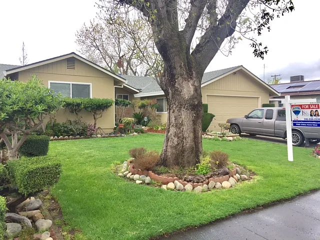 5112 Toronto Way photo 1