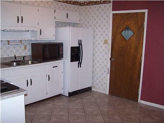 another kitchen view