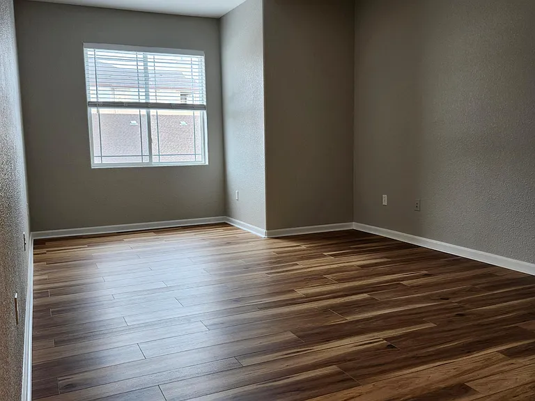 8520 S Holland Ln #201 — Photo 7