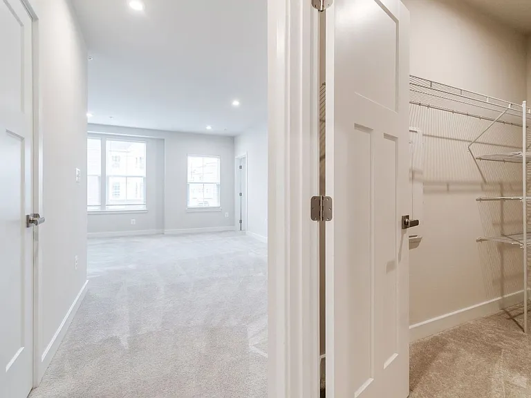 108 Lawndale Dr #1001G — Photo 12
