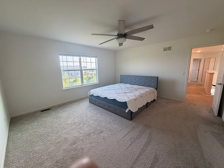 2411 Fairfield Ave — Photo 9