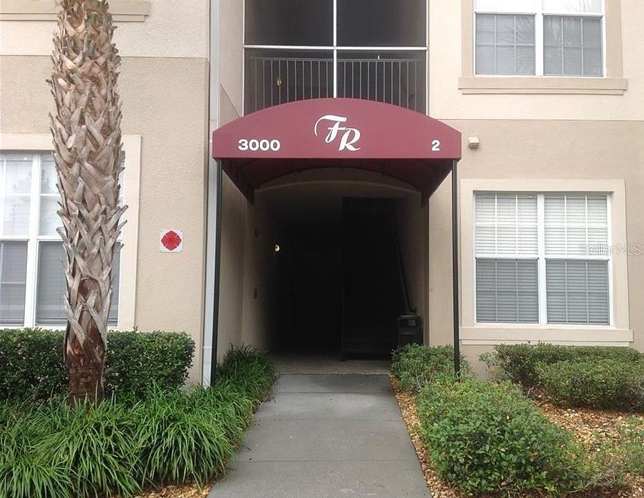 2nd image of 3000 Laurel Park Ln Unit 306