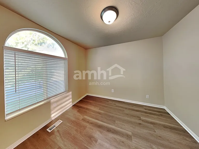2964 S Fetzer Dr — Photo 19