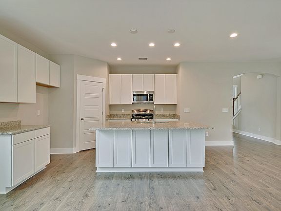 204 Ilderton St Kitchen