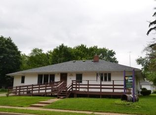 15 State St, Deerfield, WI 53531