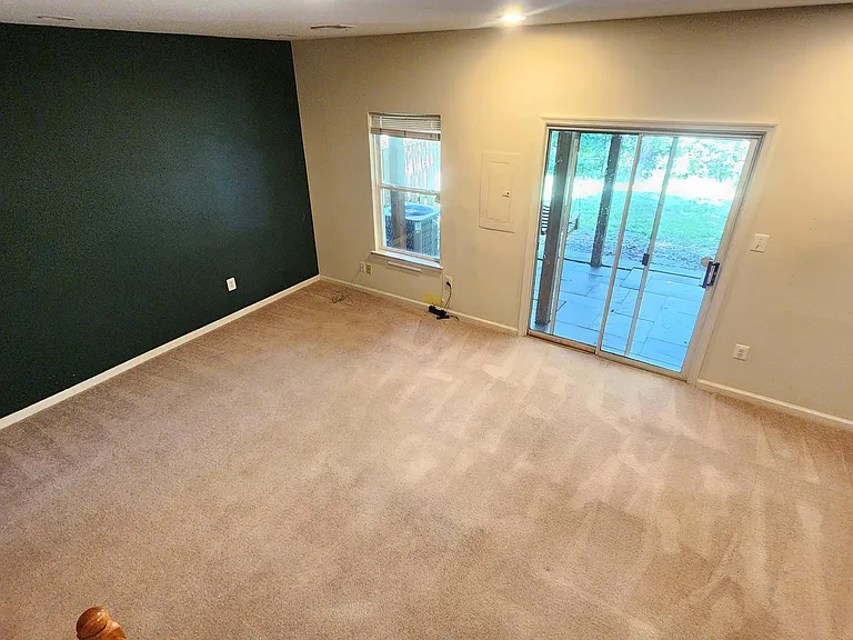 7719 Sullivan Cir — Photo 23