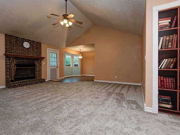 3rd image of 2127 S Golden Avenue