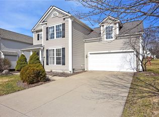2053 Darrow Lake Dr, Stow, OH