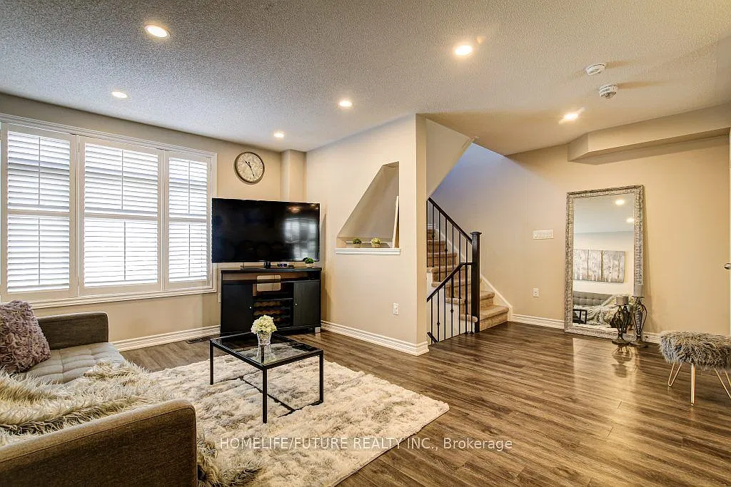 4 bed, $3,150 — Photo 4