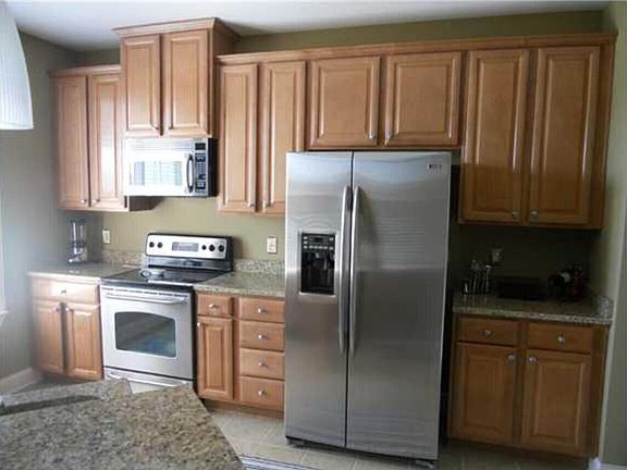 5th image of 2000 Belle Isle Ave Unit 304