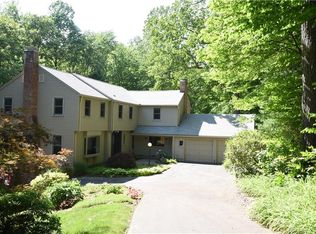 25 Orchard Rd, West Hartford, CT 06117