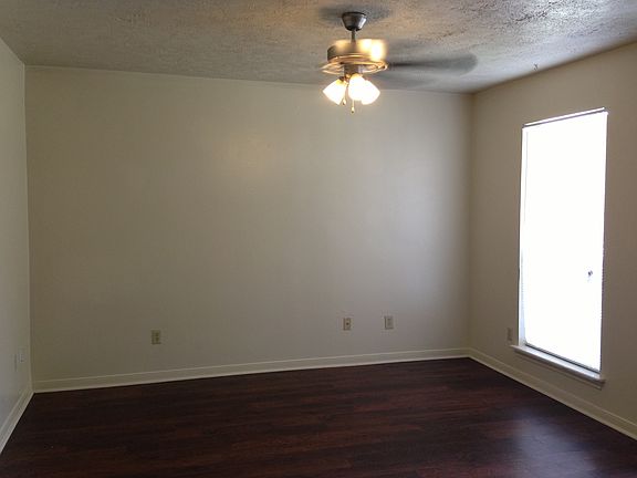 3rd image of 703 San Pedro Dr #A-d