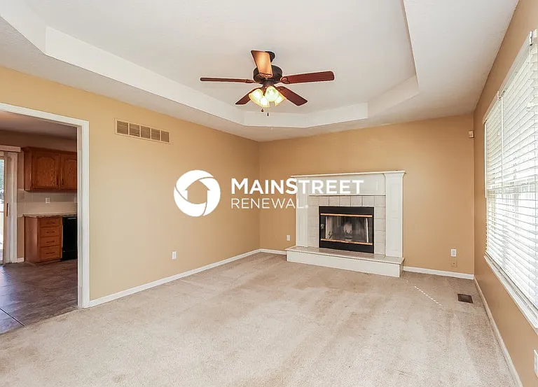 18508 E Blackhawk Trl — Photo 2
