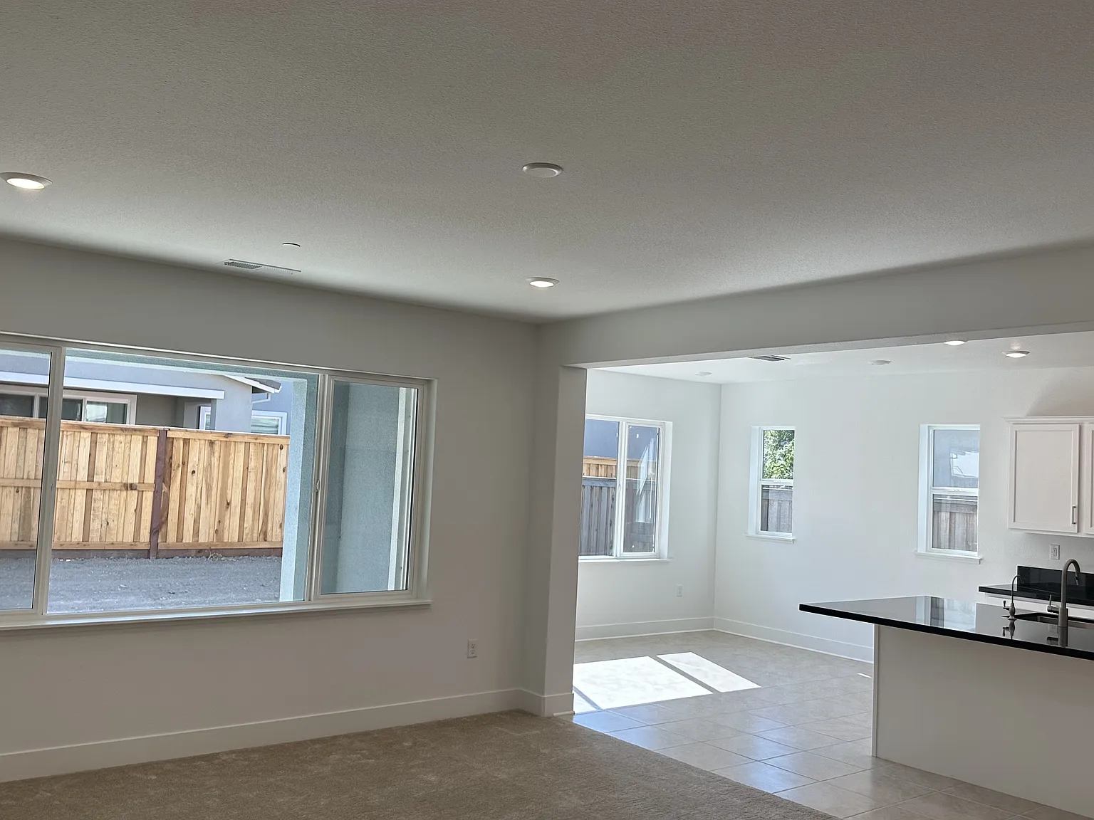 3 bed, 2.5 bath, 2268 sqft, $3,250 — Photo 3