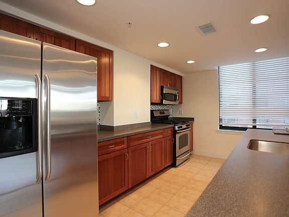 5th image of 1220 N Fillmore St #Penthouse 04