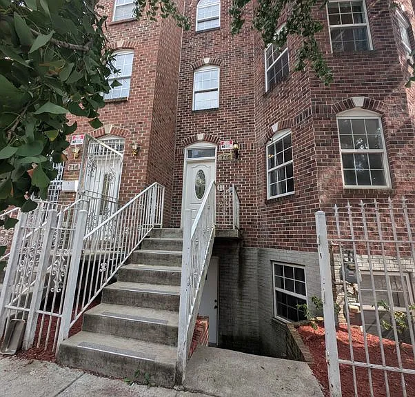 716 Lamont St NW #3 — Photo 1