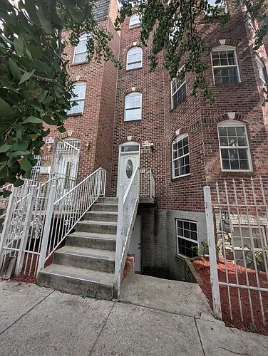 716 Lamont St NW #3 Photo 1 716 Lamont St NW #3 Photo 1