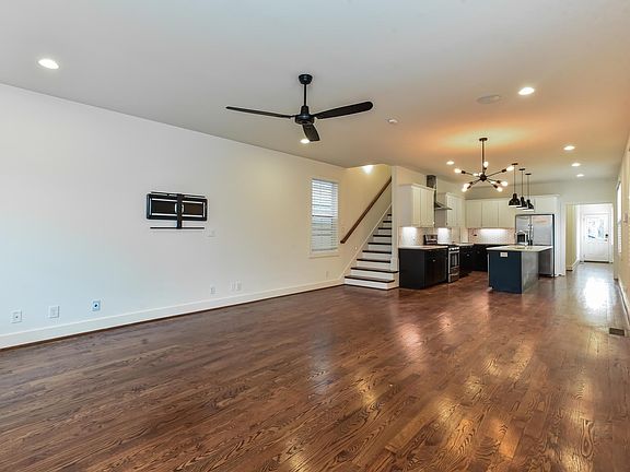 5th image of 311 Leafland Ave
