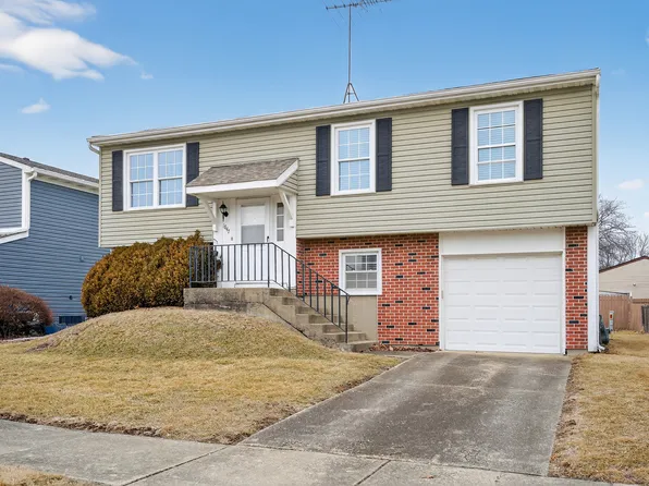 1847 Brighton Cir, Aurora, IL 60506