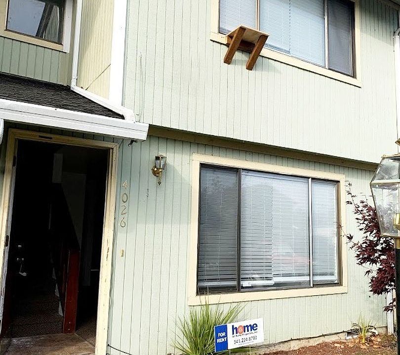1st image of 4022 Campus Loop NE #7987313