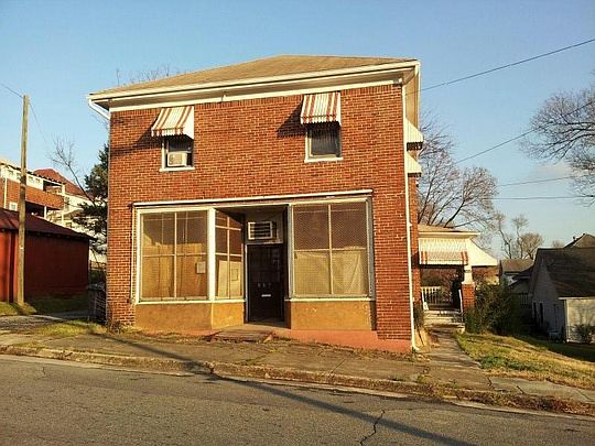 1st image of 907 7th St NW