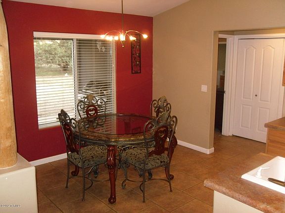 4th image of 695 N Saddlehorn Dr