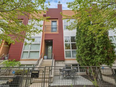 2147 W Churchill St, Chicago, IL, 60647