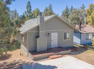 196 Sunset Ln, Big Bear City, CA 92386