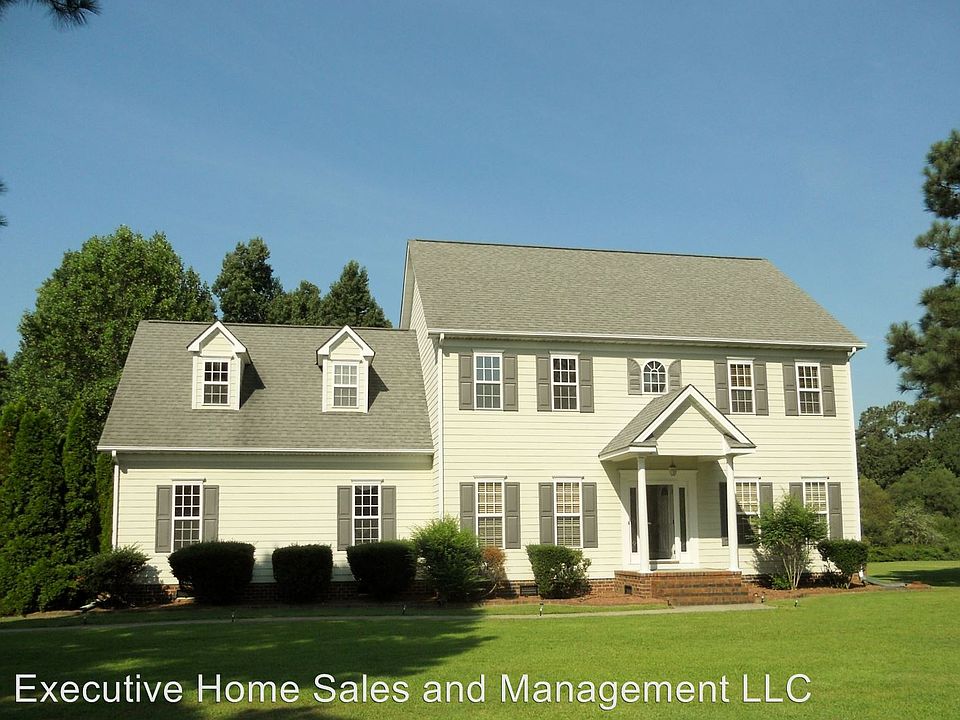 1st image of 216 Lane Tree Dr