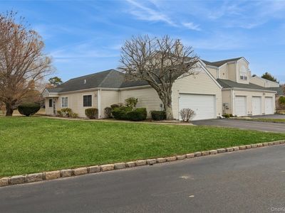 202 Gothic Circle, Manorville, NY, 11949